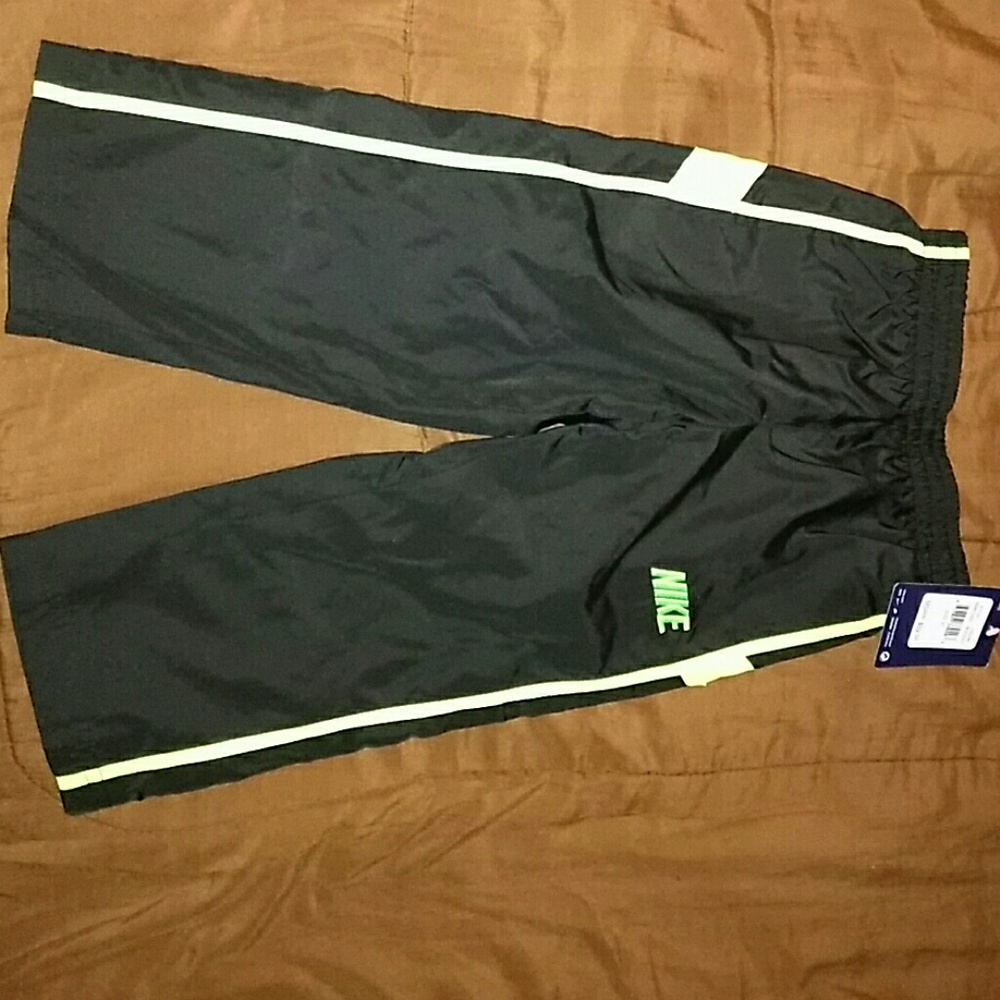 New Kids Nike Sweatpants